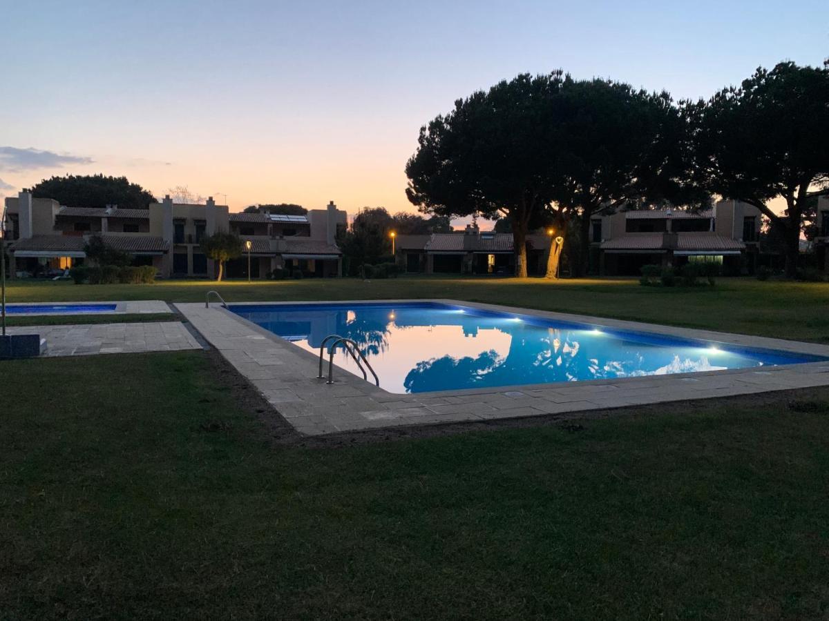 Casa De Ferias Com Piscina - Condominio Vilamouratenis Exteriör bild