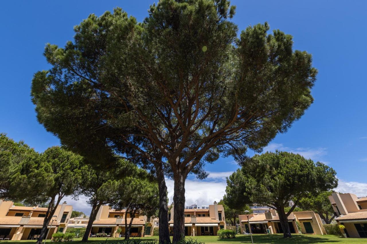 Casa De Ferias Com Piscina - Condominio Vilamouratenis Exteriör bild